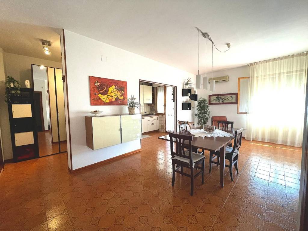 appartamento in vendita ad Empoli in zona Serravalle
