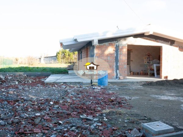 casa indipendente in vendita ad Empoli in zona Marcignana