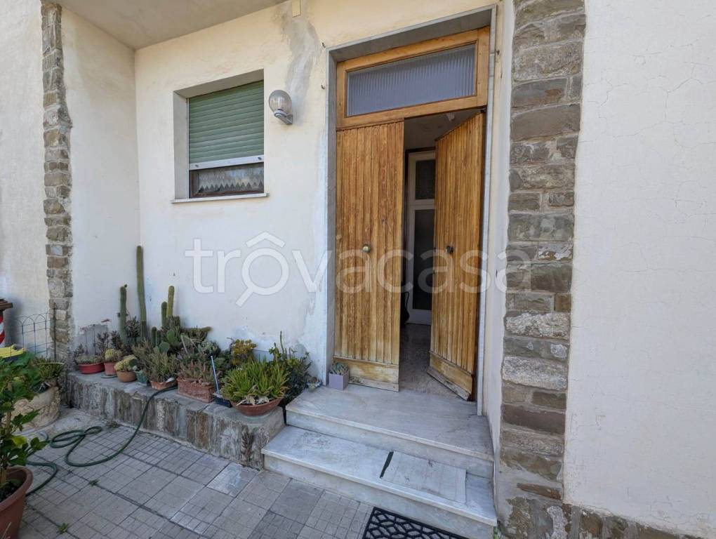casa indipendente in vendita ad Empoli in zona Centro Storico