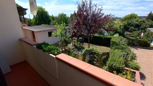 casa indipendente in vendita ad Empoli in zona Fontanella