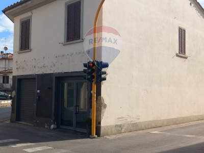 negozio in vendita ad Empoli
