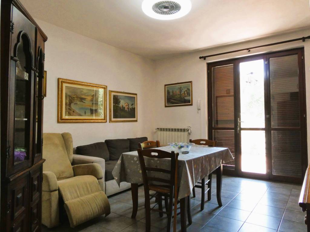 appartamento in vendita ad Empoli in zona Carraia