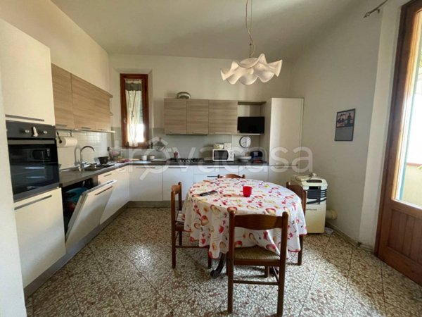 appartamento in vendita ad Empoli in zona Pontorme