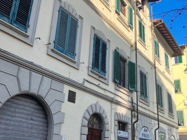 intera palazzina in vendita ad Empoli in zona Centro Storico