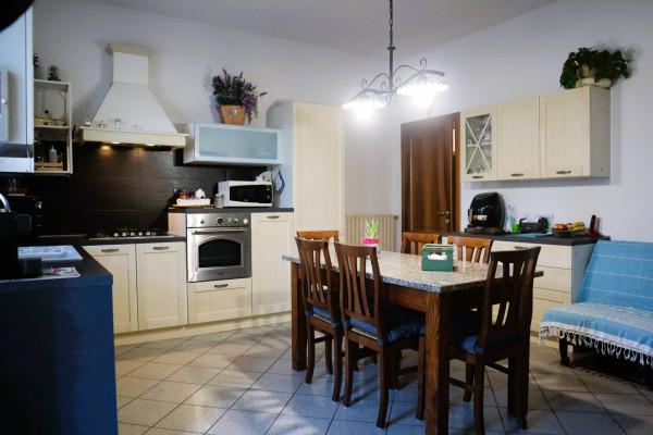 casa indipendente in vendita ad Empoli in zona Carraia