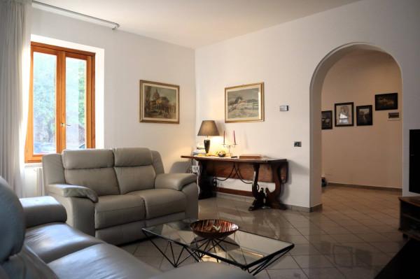 casa indipendente in vendita ad Empoli in zona Carraia