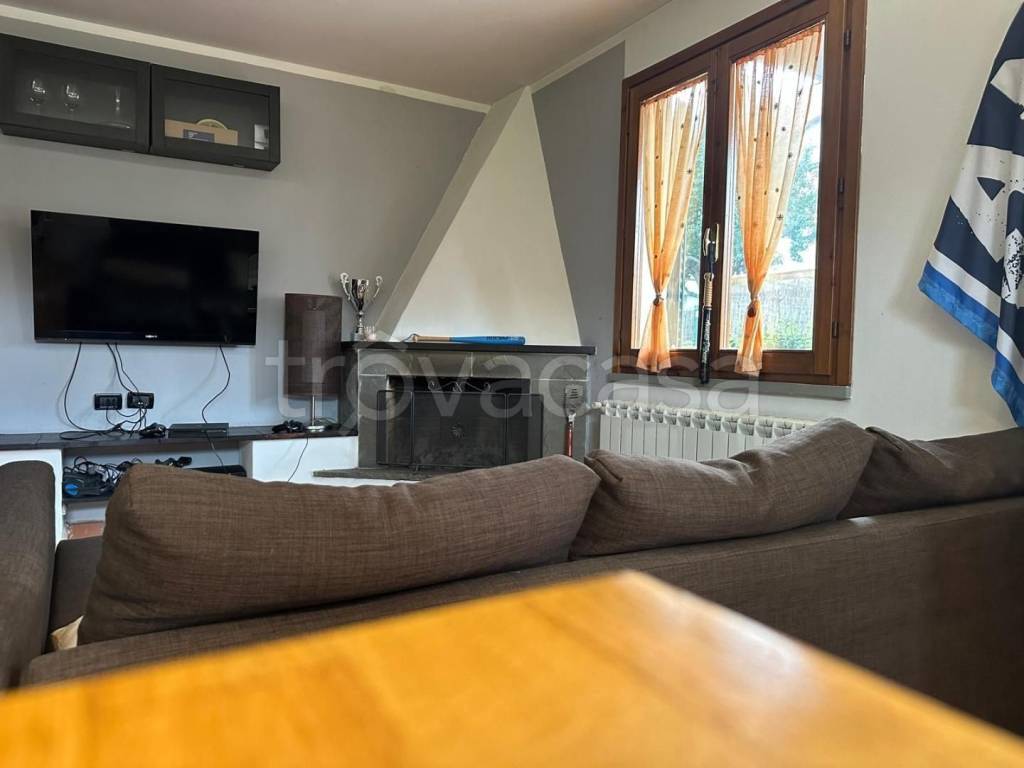 mansarda in vendita ad Empoli in zona Carraia