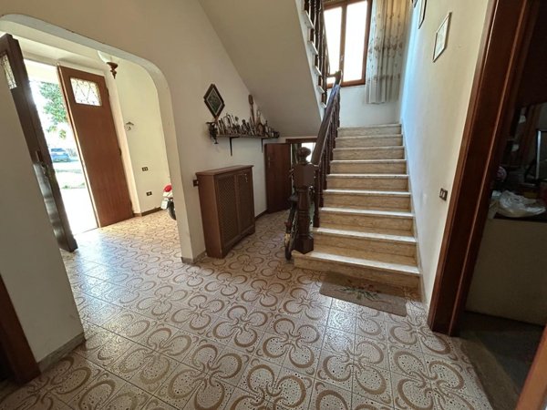 casa indipendente in vendita ad Empoli in zona Marcignana