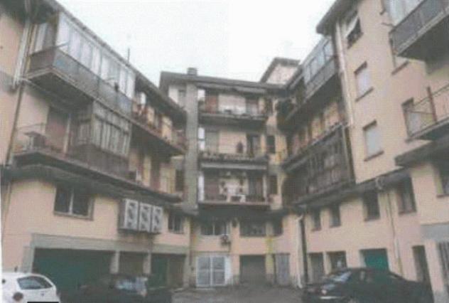 locale commerciale in vendita ad Empoli in zona Pontorme