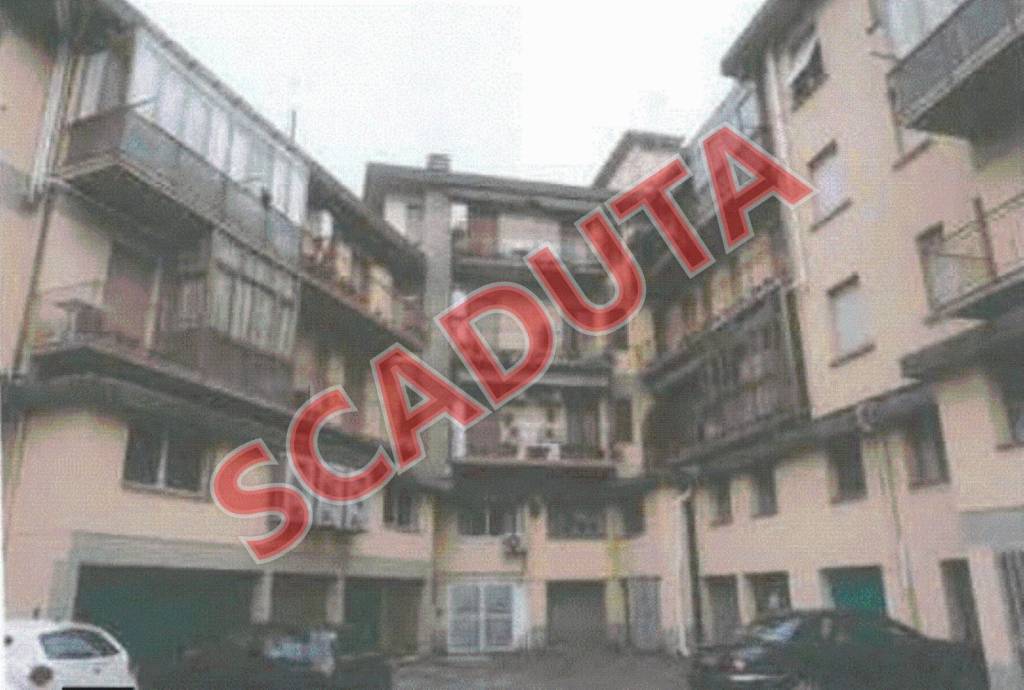 locale commerciale in vendita ad Empoli