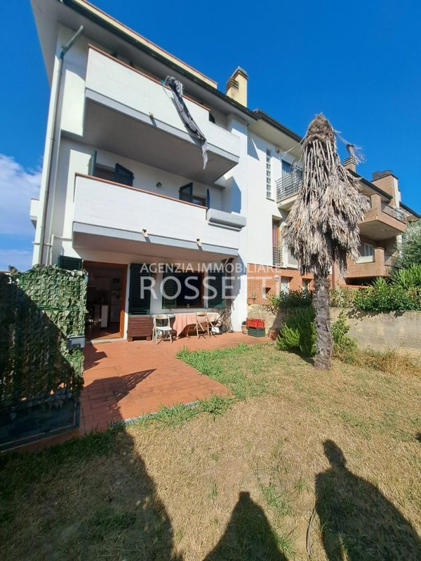 casa indipendente in vendita ad Empoli in zona Serravalle