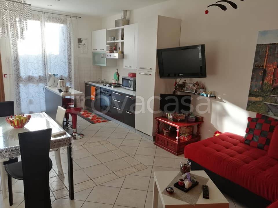 appartamento in vendita ad Empoli in zona Carraia