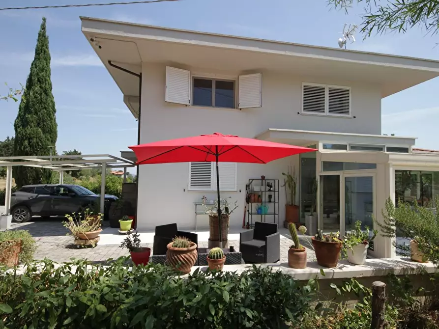 casa indipendente in vendita ad Empoli in zona Carraia