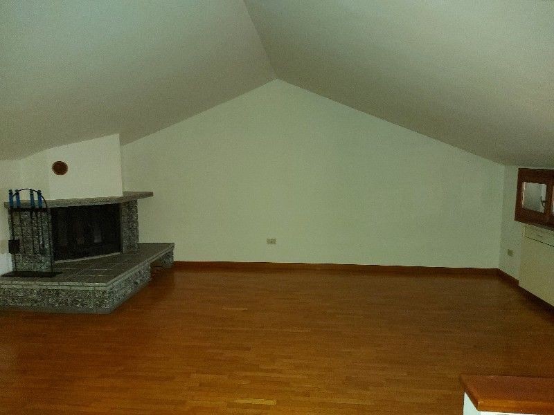 appartamento in vendita ad Empoli in zona Serravalle