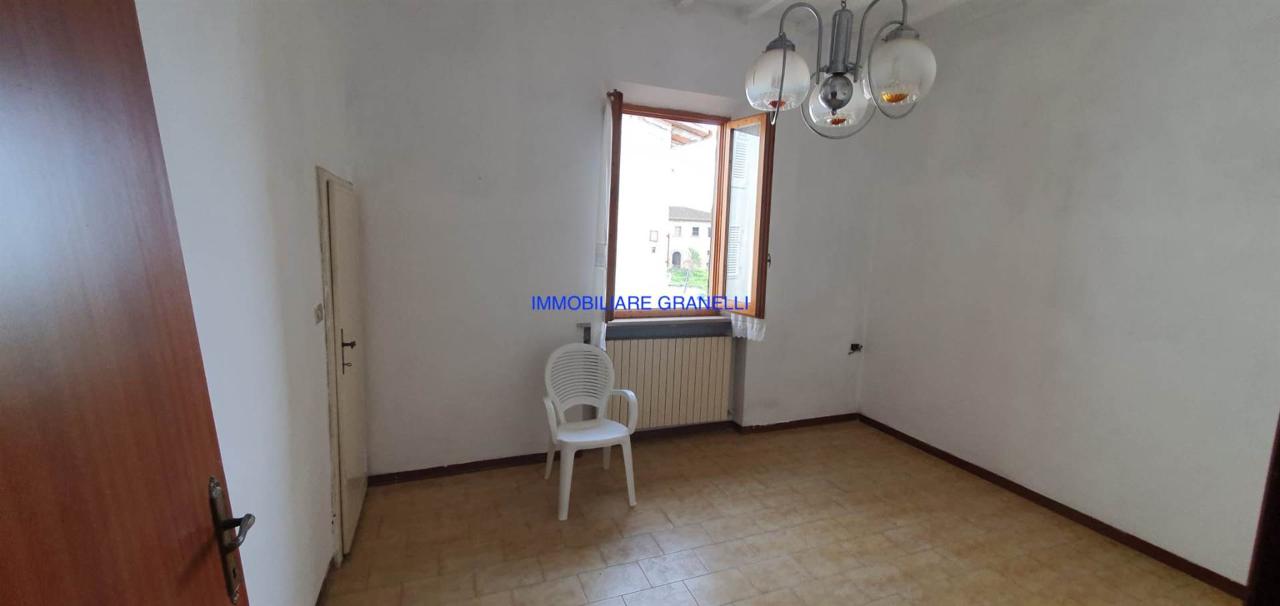appartamento in vendita ad Empoli in zona Avane
