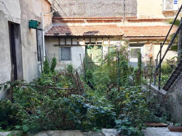 casa indipendente in vendita ad Empoli in zona Ponzano