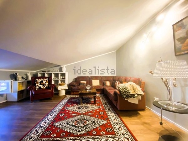 casa indipendente in vendita ad Empoli in zona Fontanella