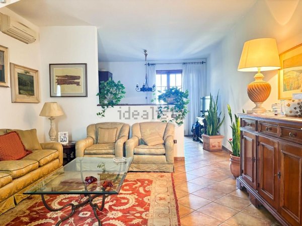 casa indipendente in vendita ad Empoli in zona Ponzano