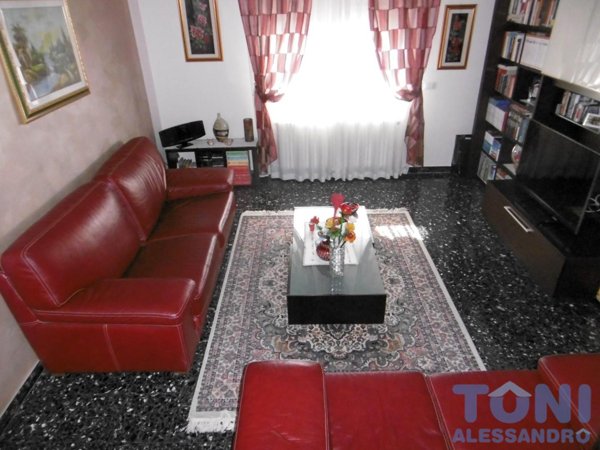 casa indipendente in vendita ad Empoli in zona Centro Storico
