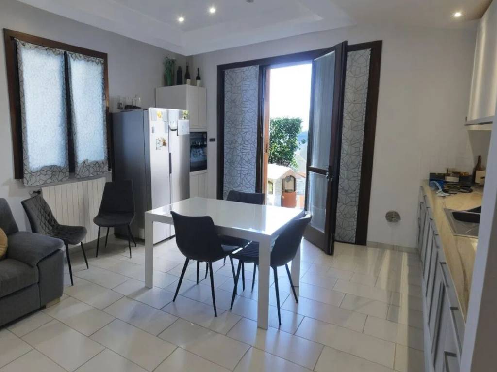 appartamento in vendita ad Empoli in zona Marcignana