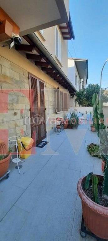 casa indipendente in vendita ad Empoli in zona Centro Storico