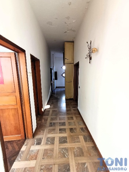 appartamento in vendita ad Empoli in zona Serravalle
