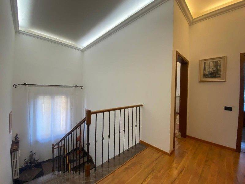 casa indipendente in vendita ad Empoli in zona Ponzano