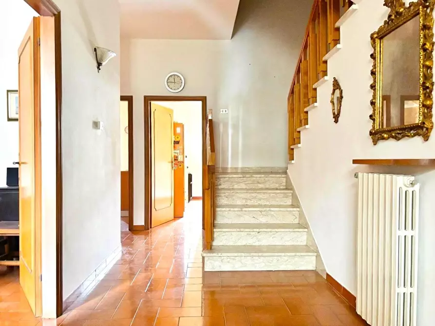 casa indipendente in vendita ad Empoli in zona Serravalle