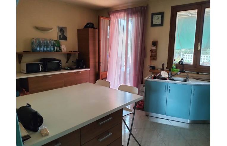 casa indipendente in vendita ad Empoli in zona Brusciana