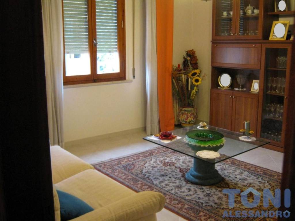 appartamento in vendita ad Empoli in zona Pozzale