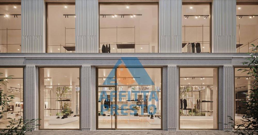 negozio in vendita ad Empoli in zona Centro Storico