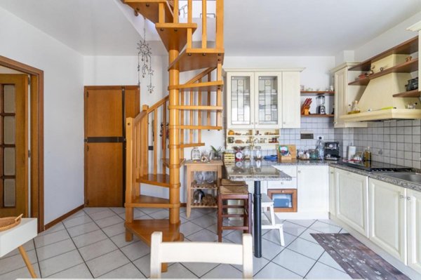 appartamento in vendita ad Empoli in zona Villanuova