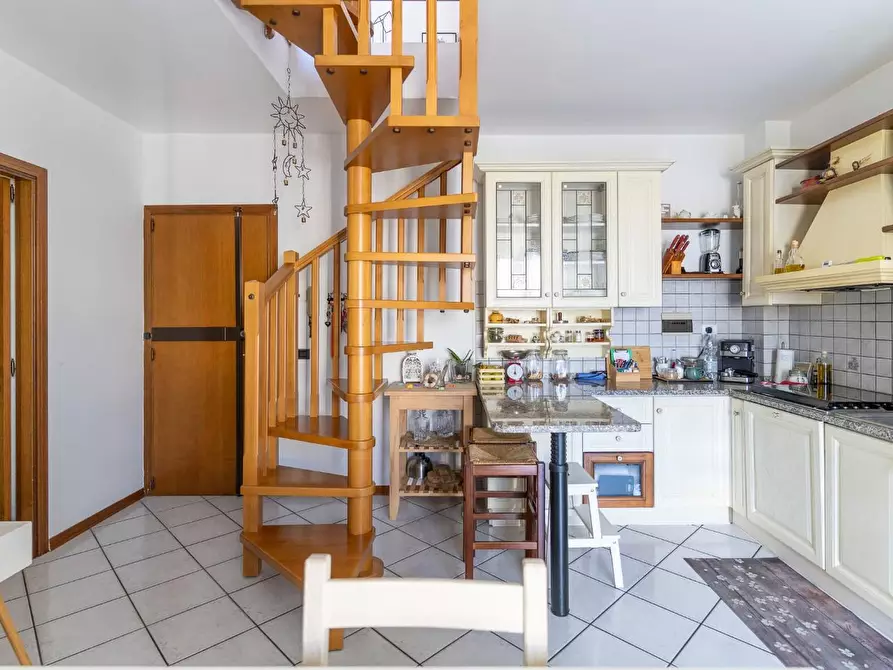 appartamento in vendita ad Empoli in zona Villanuova