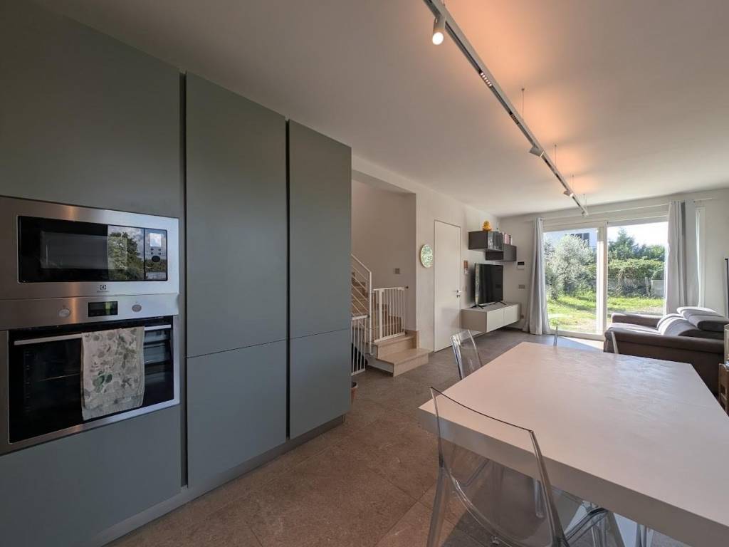 casa indipendente in vendita ad Empoli in zona Marcignana