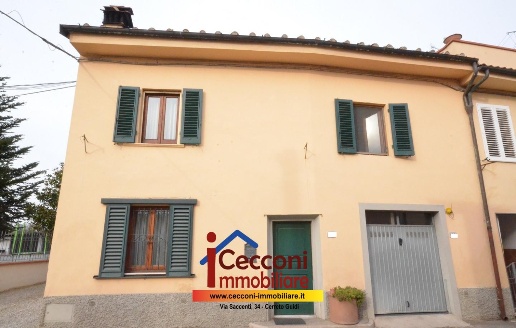 casa indipendente in vendita ad Empoli in zona Marcignana