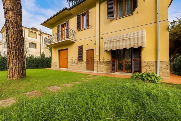 casa indipendente in vendita ad Empoli in zona Ponzano