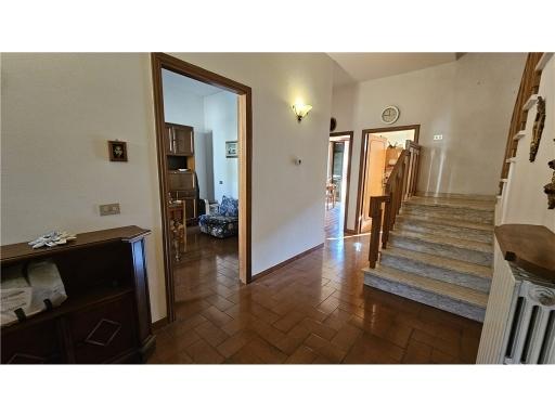 casa indipendente in vendita ad Empoli in zona Villanuova