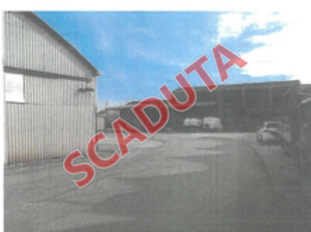 negozio in vendita ad Empoli in zona Osteria Bianca