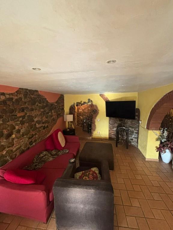 casa indipendente in vendita ad Empoli in zona Ponzano