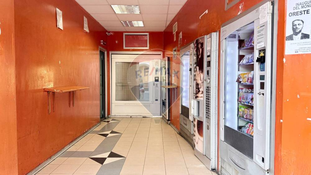 negozio in vendita ad Empoli