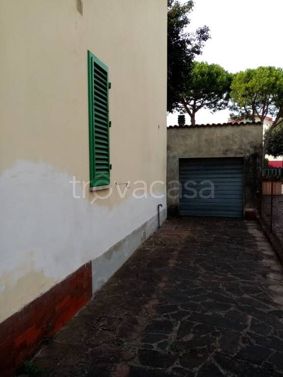 casa indipendente in vendita ad Empoli in zona Marcignana