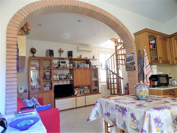 appartamento in vendita ad Empoli in zona Pontorme