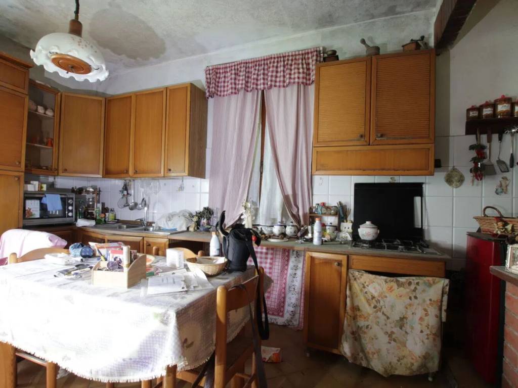 casa indipendente in vendita ad Empoli in zona Monterappoli