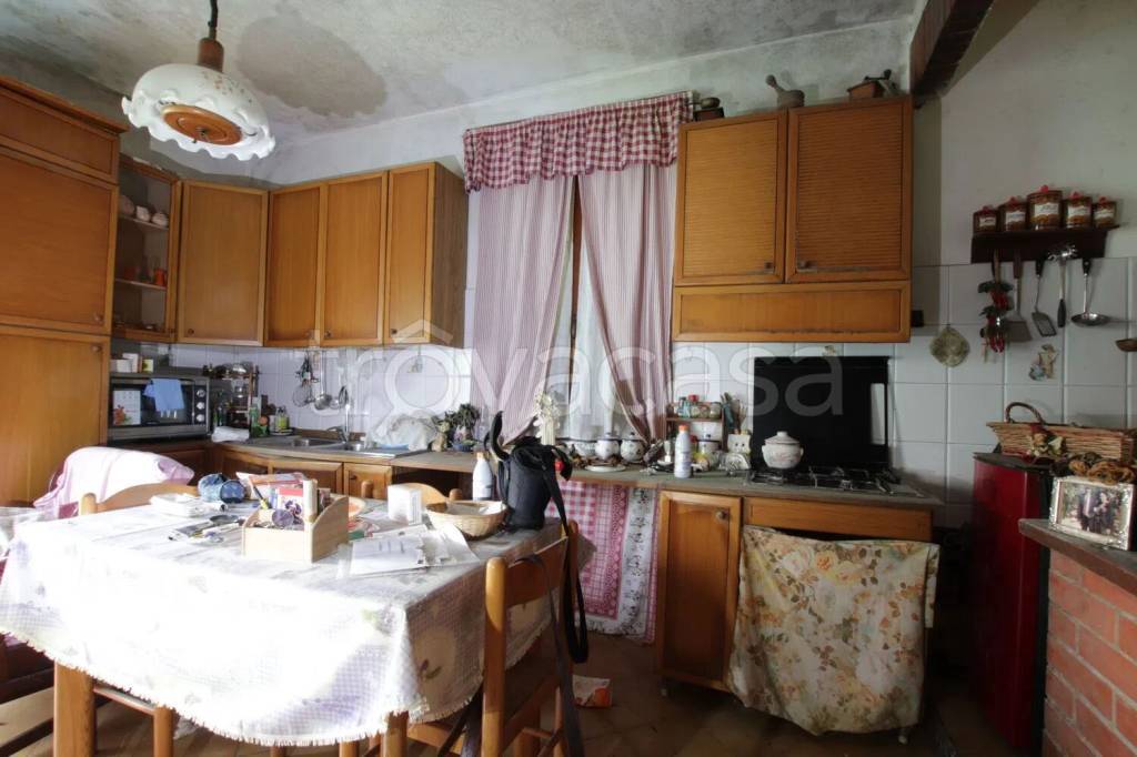 casa indipendente in vendita ad Empoli in zona Brusciana