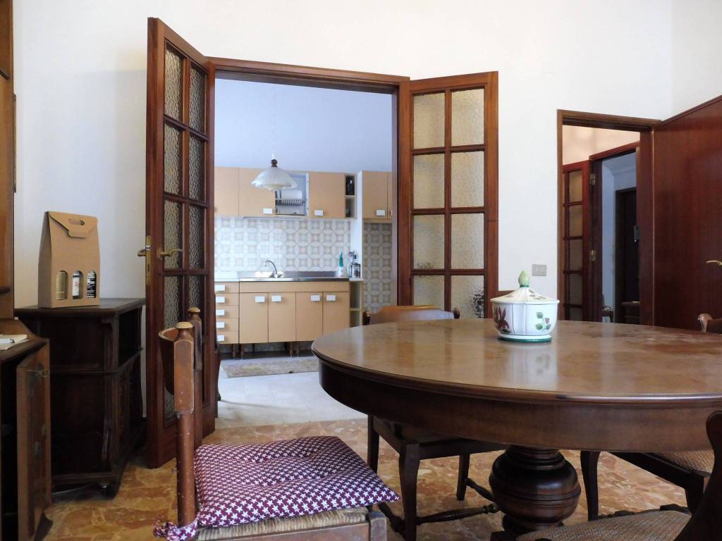 casa indipendente in vendita ad Empoli in zona Centro Storico