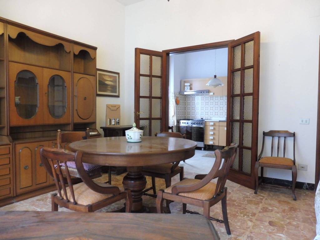 casa indipendente in vendita ad Empoli in zona Centro Storico