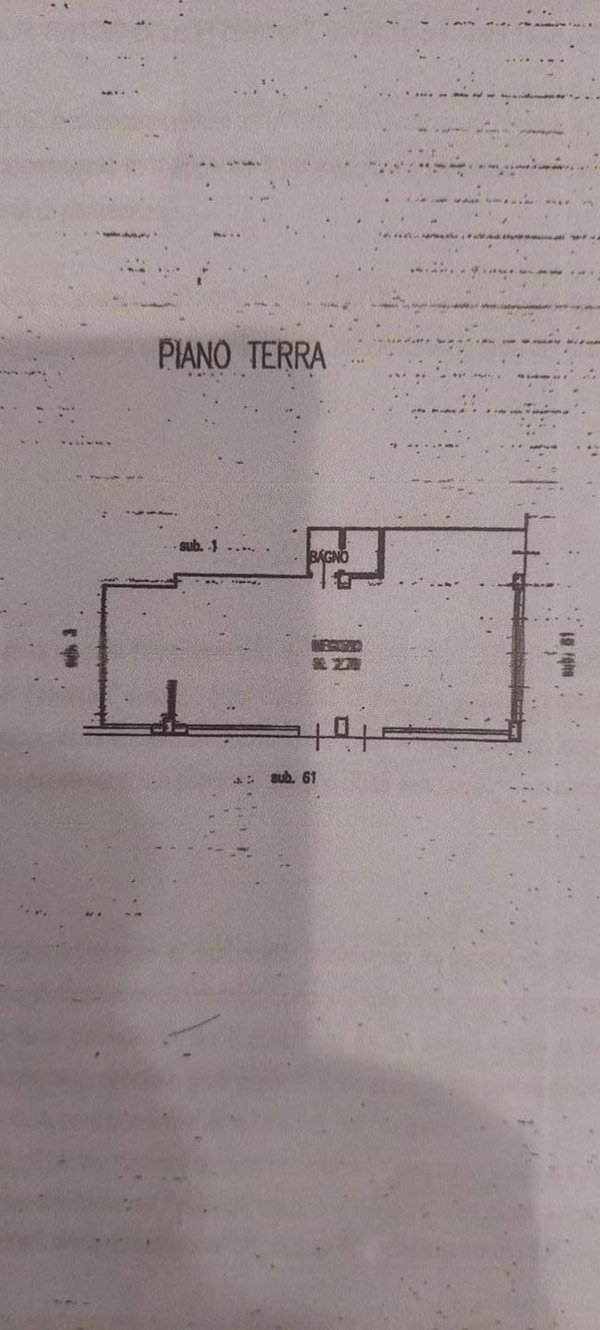 locale commerciale in vendita ad Empoli