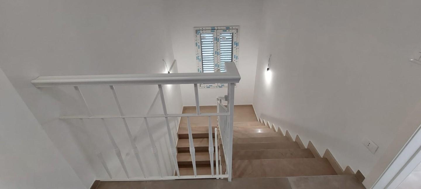 casa indipendente in vendita ad Empoli in zona Ponzano