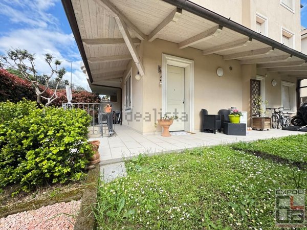 appartamento in vendita ad Empoli in zona Serravalle