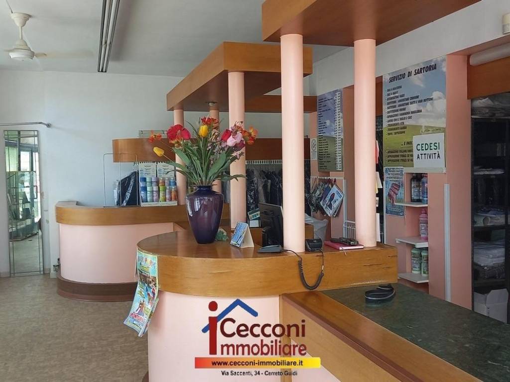 negozio in vendita ad Empoli